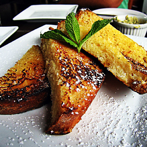 everybody-loves-to-eat:  french toast requested by anonymous