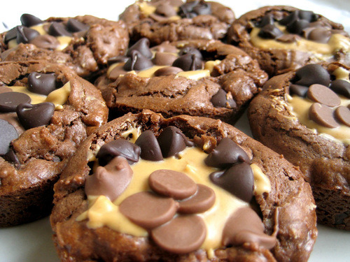 do-not-touch-my-food:  If you’re hungry or if you love food check out this hardcore