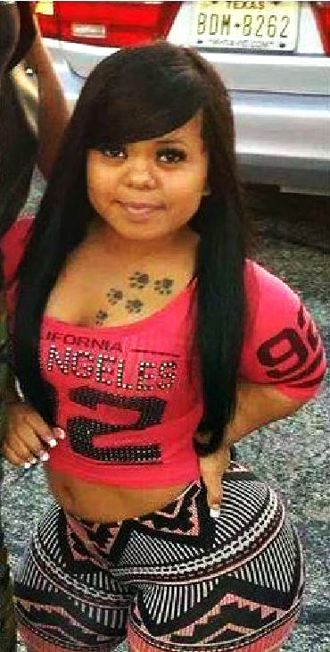 realbuttrear:  This little mothafucka is the talk of the internet, if she was smart