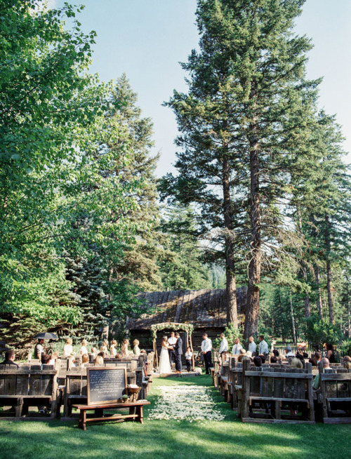 Love this sunny mountain wedding! Photographed by Jeremiah and Rachel Photography