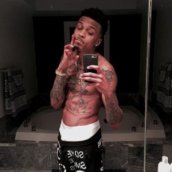 celebrixxxtiez:  August Alsina