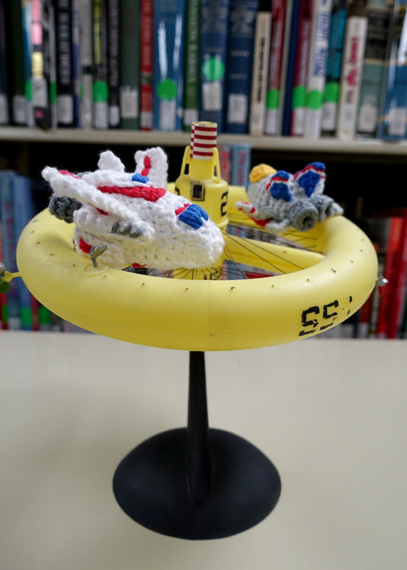 sinceredir:  space-bridge-to-nowhere:  My workplace is now home to a pair of wooly