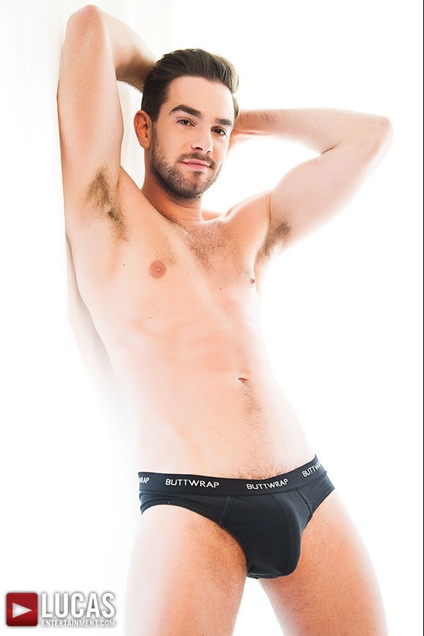 raspberryfruitcake:  Zander Craze