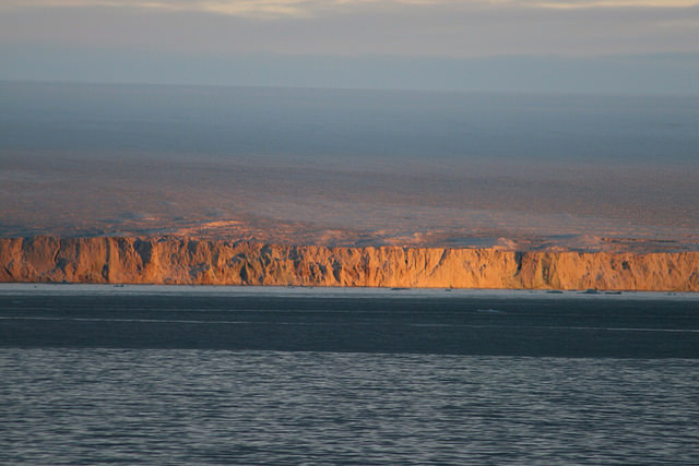 dullist:  Spitsbergen at dawn. by richard.mcmanus. on Flickr.