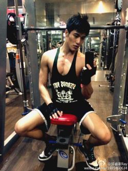 east-asia-guys:  This is a good example of just enough muscle. Bryant Chang.　http://on.fb.me/14piiia 