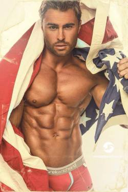 tumblinwithhotties:  Happy 4th of July to all my followers in the US! 