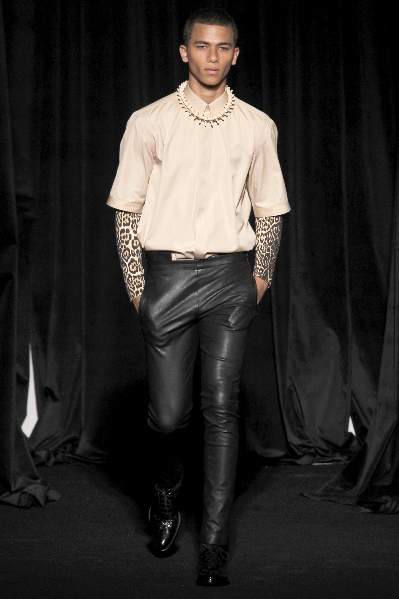 stay-flout:  Dope Fashion here The Fashion Hunter 
