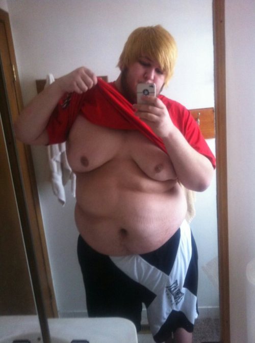 XXX luvbigbelly:  Another one of him photo
