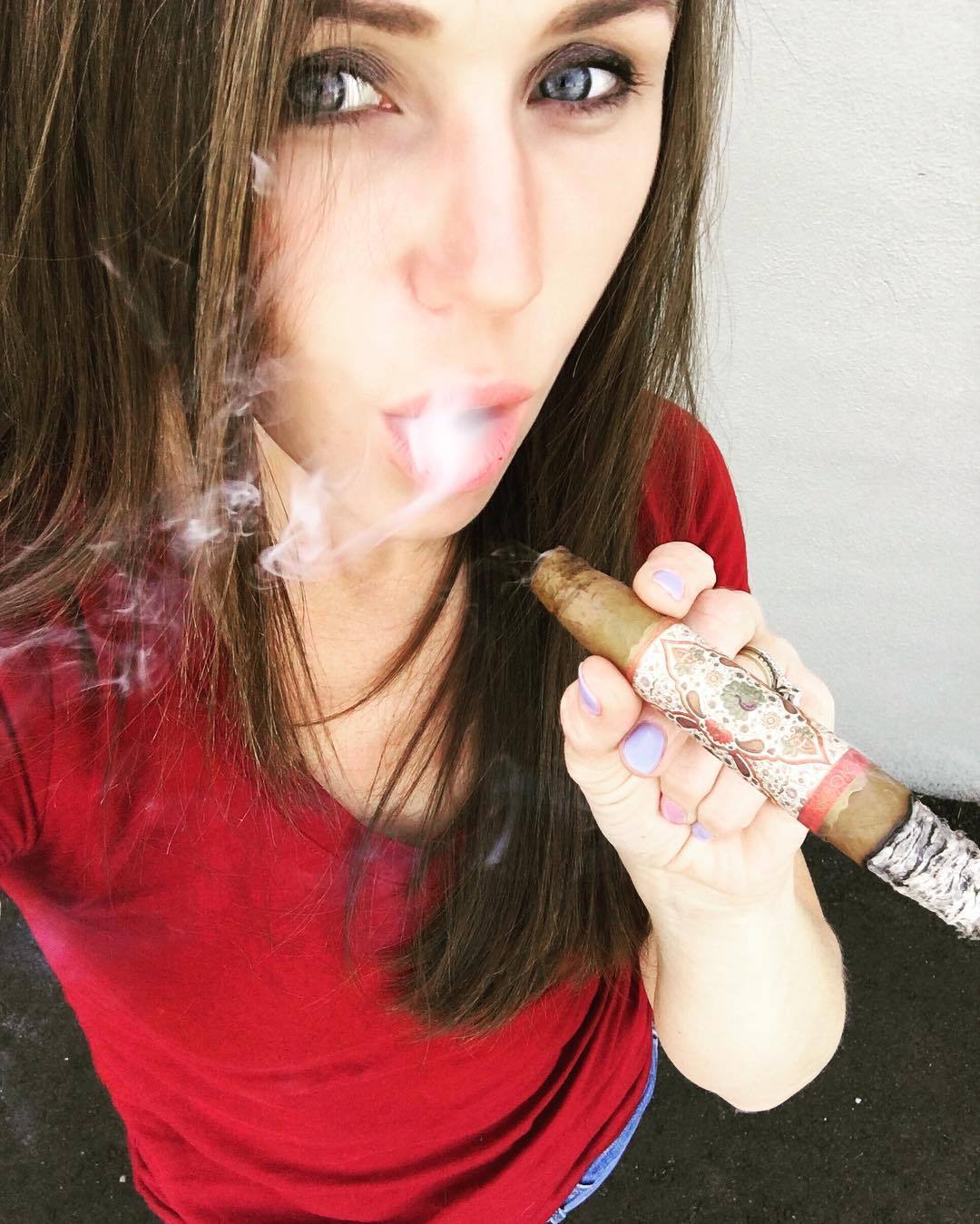 ftbmelanie:  Today is the last day to enter our @mbombay_cigars contest! 3 people