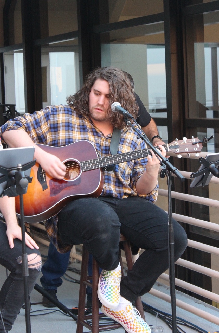 clarencethebull:  clarencegoesmoo: Today I had the opportunity to perform an acoustic