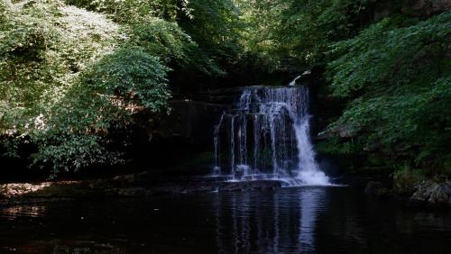 West Burton Waterfall, North Yorkshire, England.