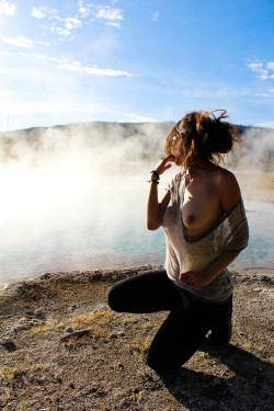 sapphiresin:  buriedblue:  Steamy…  Yellowstone