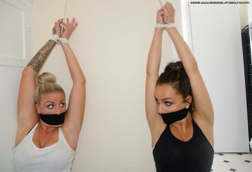 mmpphhmmpphh:  Chantelle and Lissa. nice otm’s