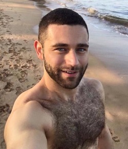 hairyonholiday:  For MORE HOT HAIRY guys-Check