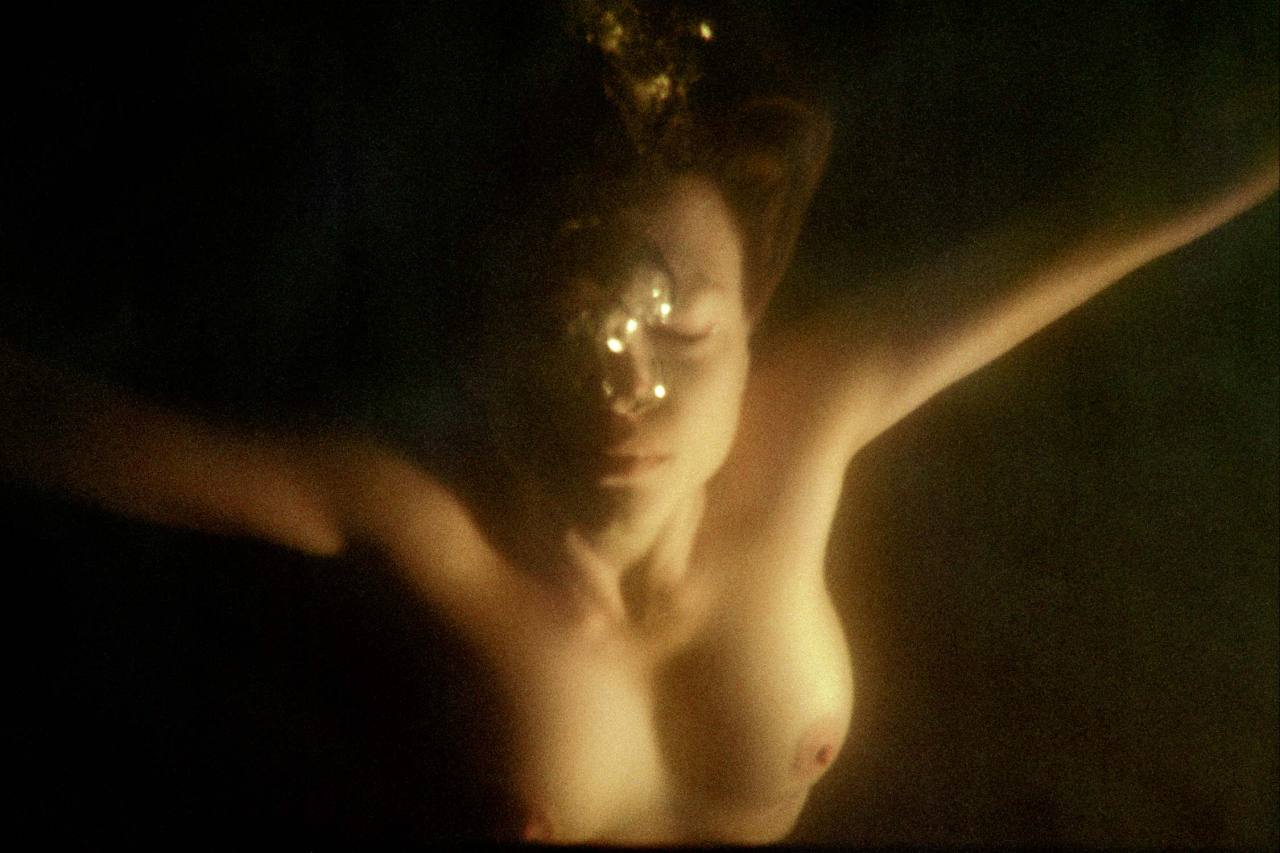 kal0psi-a:  itsilyamalykh:    Léa Seydoux, photographed by Shelby Duncan, 2015 