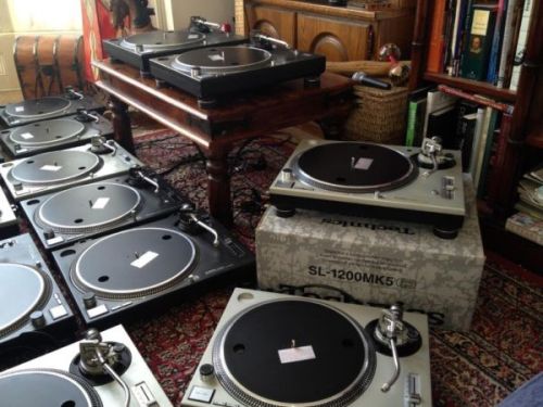 jannis-plasmatik:  Technics SL-1210 or SL-1200 adult photos