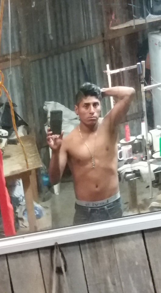 enganos-de-heteros:  Bladimir, Rico Hetero del Estado de Veracruz.No robes, Rebloguea.