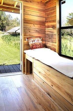 tinyhousesmallspace:  Check out this modified Tumbleweed Epu 