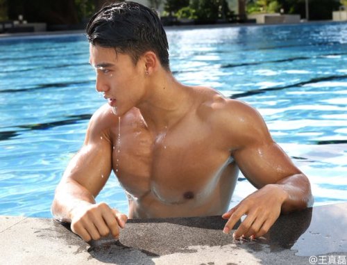 nakedgaycamper:  Yes please.