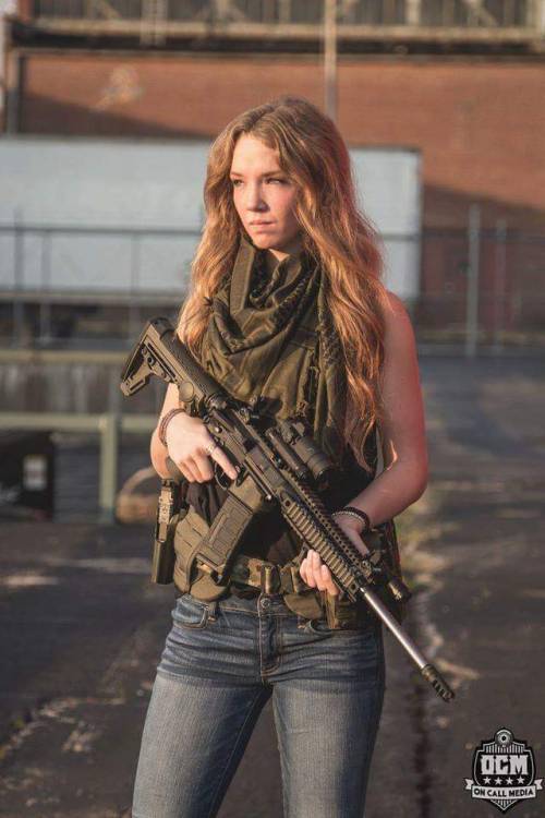 shiny-kit-syndrome:  AR girl