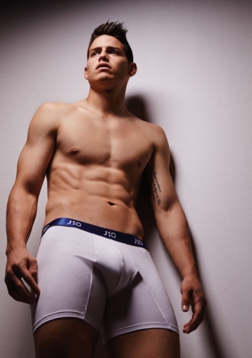 Hot Guys-4-Hot Guys