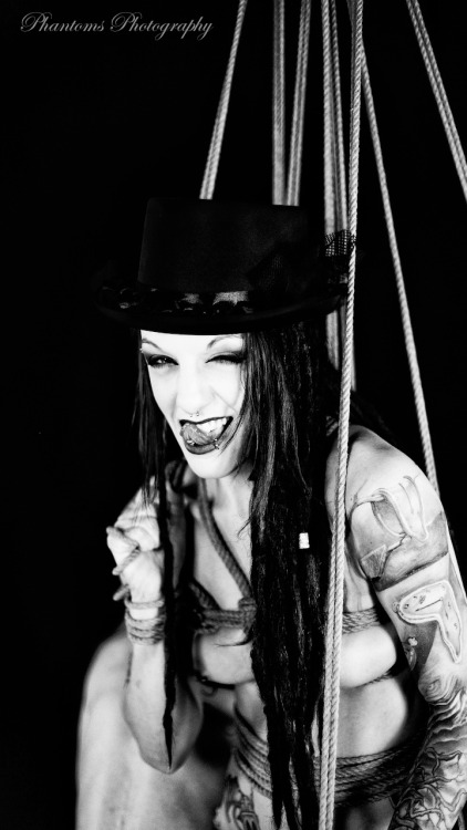 phantomsphotography13:Tik Tok <3