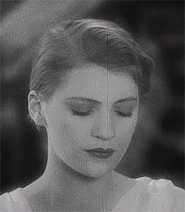 theroning:Lee Miller in her only film appearance in ’Le sang d'un poète’ (1930), directed by Jean Co