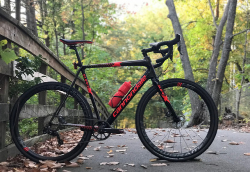 aces5050: (via Review: Cannondale SuperX cyclocross race bike holds its line all too well - Bikerumo