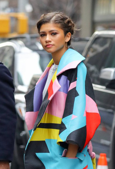zeendaya: Zendaya heading to ‘The Late Late Show with James Corden’ in NYC 12/8/17