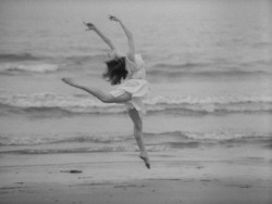 Ozu-Teapot: Isadora Duncan, The Biggest Dancer In The World | Ken Russell | 1966