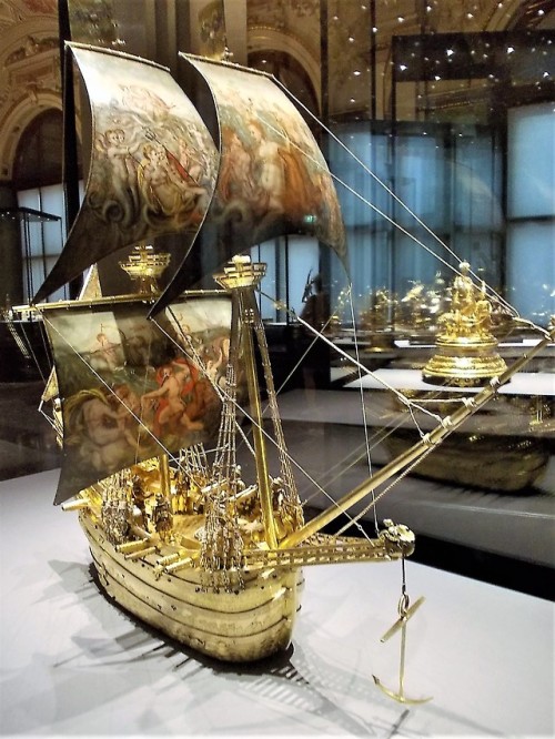 charlesreeza:Automaton in the form of a ship created by Hans Schlottheim of Augsburg in 1585. In the