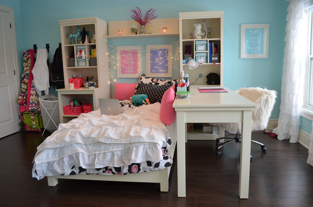 awkoloqy:  omg-sleeping:  qualitybae:  awk0cheerio:  qualitybae:  so this is my rooooooom