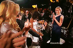 bussykween:  Taraji P. Henson Hands Out Cookies During Her Golden Globes Acceptance