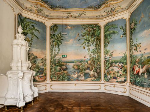 edwardslovelyelizabeth:Berglzimmer - one of the apartments in Hofburg palace, painted in 1766 by Joh