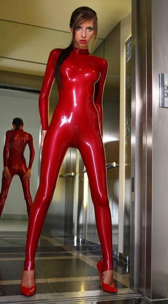 Dark, Deviant and Fun!