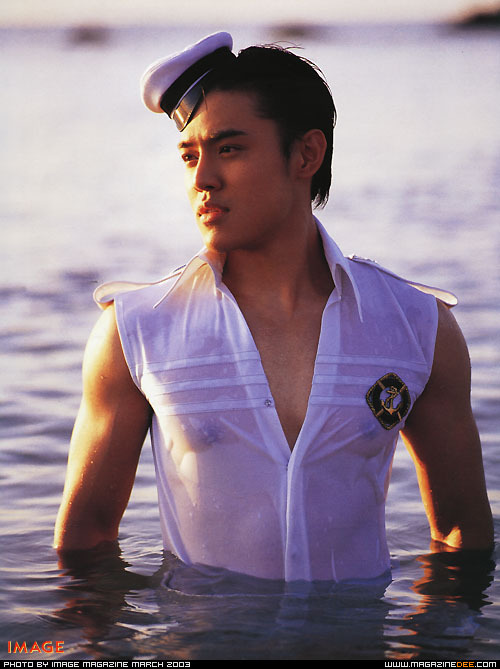 busankim:  Magazinedee.com : White On The Beach  http://jskbusan.blogspot.kr/search/label/Magazinedee.com