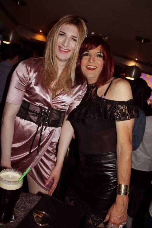 zoeross: Another girls night!