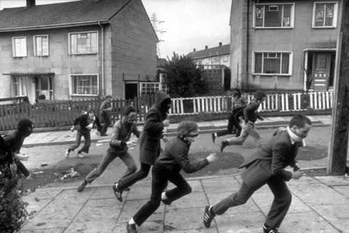 Gilles Peress. “Morning of Bobby Sands’ Death, Ballymurphy”. 1981. Belfast, Northern Ireland, UK.