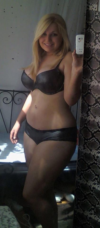 bigboobedbbw:  luvinthecurves: http://ift.tt/1JCOeo7  Gorgeous body!!