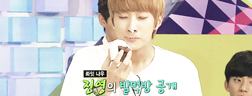 7ae-deactivated20140920:  jinyoung’s cupcake cf.   