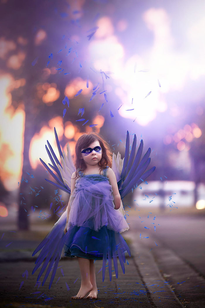 asylum-art:  Mother Takes Inspiring Photos Of Her Beautiful One-Handed Daughter3