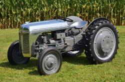 rollerman1:1939 Ford Model 9N