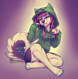 preedatoor127:  cleanfurry:  http://www.furaffinity.net/user/waitress  *-* so cute with that creeper hoodie !!! &lt;3  wish I was that cute