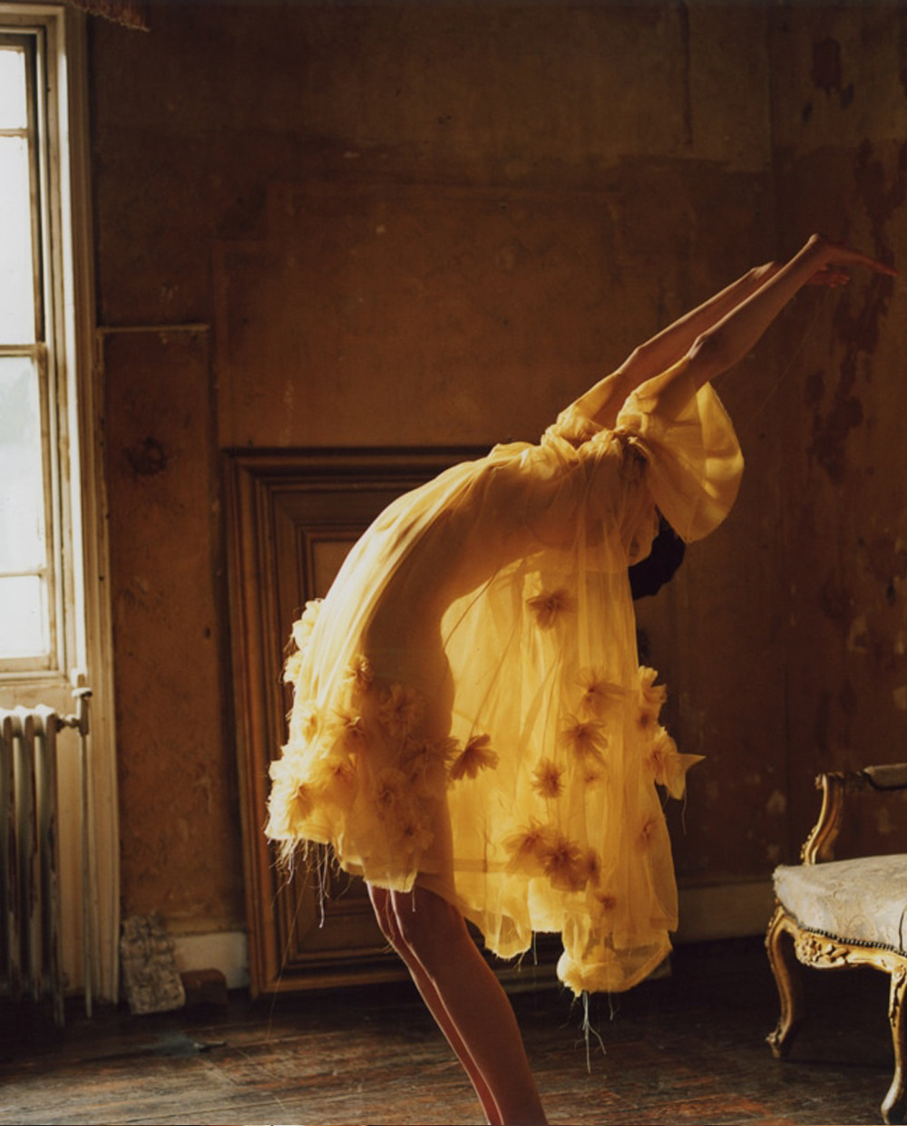 athingcalledbliss:Jess Cole by Alexander Saladrigas for Vogue Ukraine   Agoraphobia