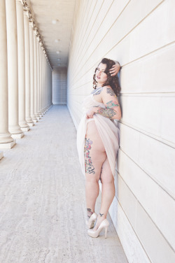 thebabydoe:  Photo by michelleyoder for zivity … Always adore Sheer goodness. &lt;3 Happy Thursday!