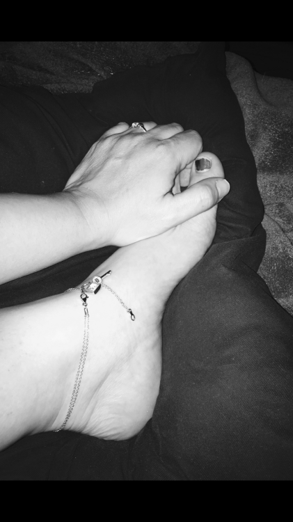 azginia:My sweet husband surprised me with this new anklet a few nights ago! ☺Now It’s time to