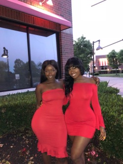 darkskindchk:  Ladies in red   Instagrams: