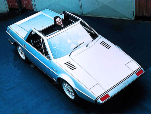 carsthatnevermadeitetc:Karmann Cheetah, 1971, by Italdesign. Another Geneva debutant which carried h