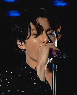 Maybe, I’m A Bit Dangerous Like The Pied Piper. (cr. Qdeoks)