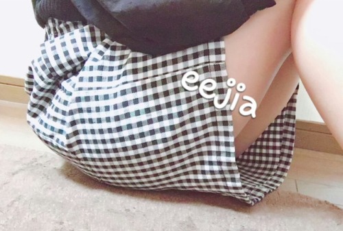 eejia: 팬티 안입은거 티안나겟지? 두근두근ㅎㅎ